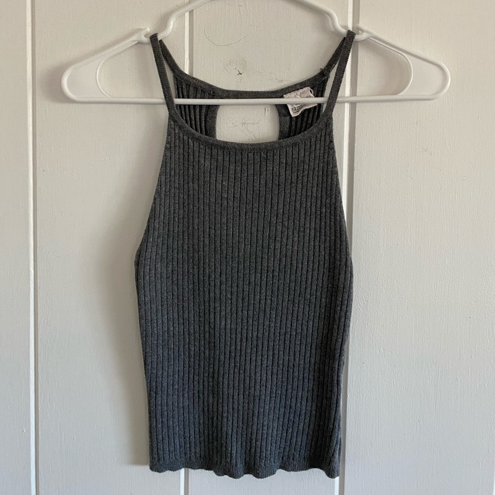 gray basic tank